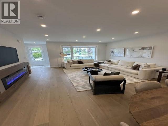 102 706 Smith Avenue, Coquitlam, photo 5