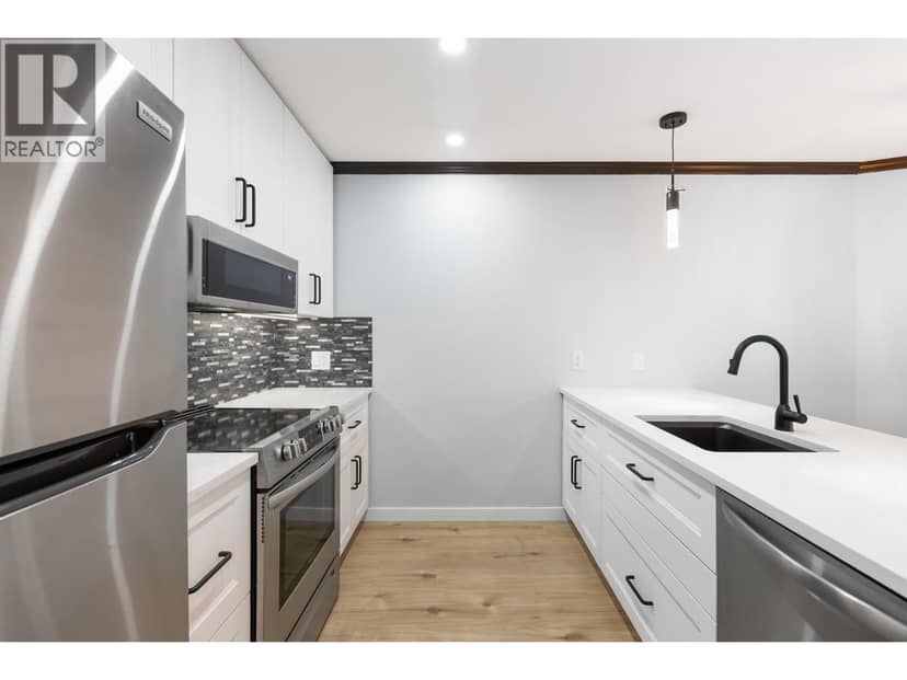 207 11595 FRASER STREET, Maple Ridge, photo 3