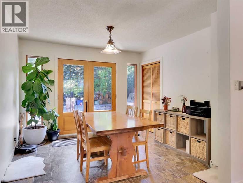 252 Three Sisters Drive, Canmore, photo 6