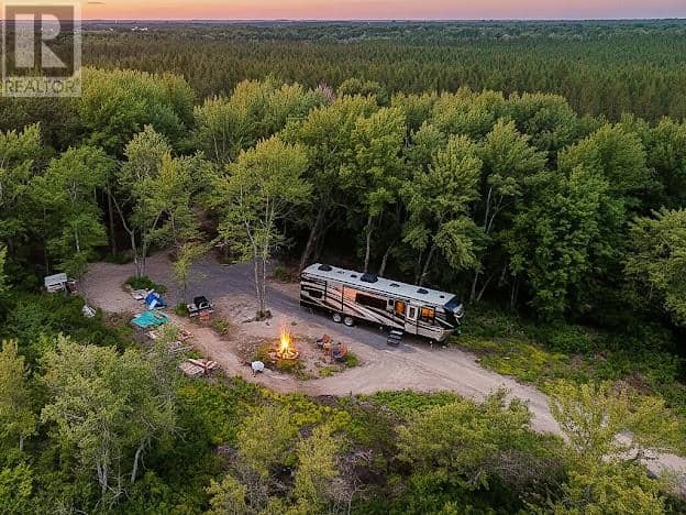 687 Lac Deux Milles, Sturgeon Falls