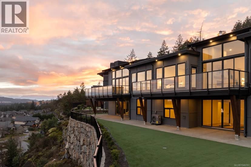 121 2332 Copper Rock Crt, Langford
