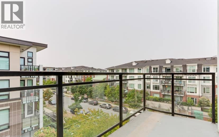 432 9500 ODLIN ROAD, Richmond, photo 5