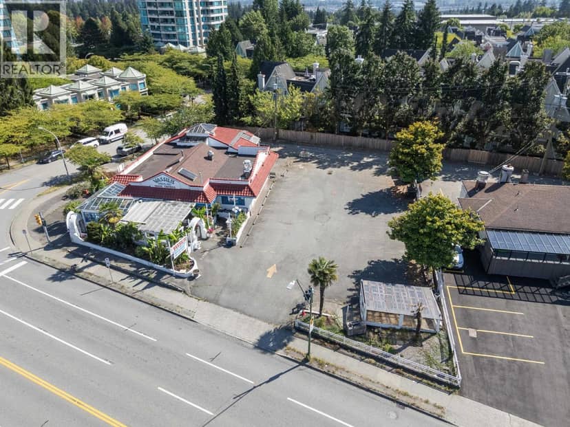 6558 KINGSWAY, Burnaby, photo 2