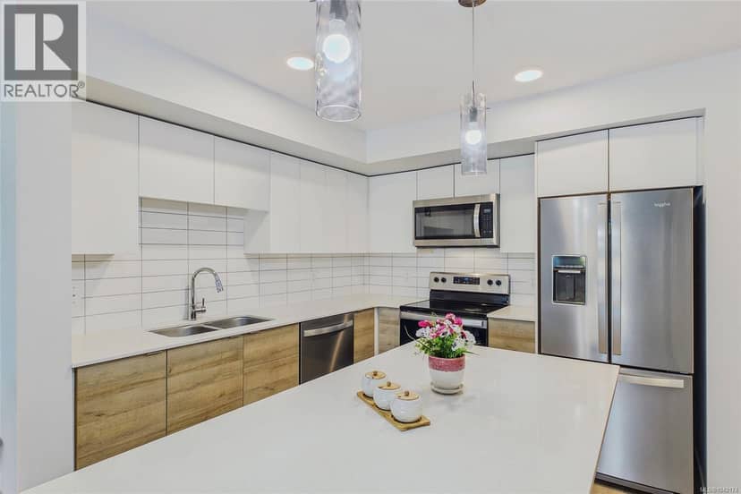 204 4820 Cedar Ridge Pl, Nanaimo