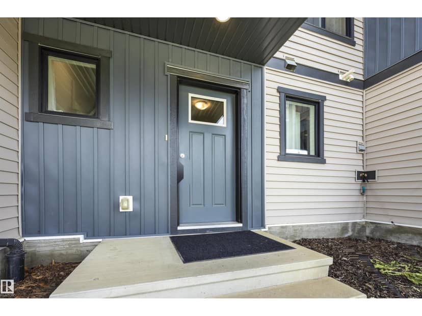 1246 Aster Bv NW, Edmonton, photo 2