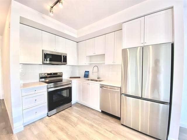 102 15858 FRASER HIGHWAY, Surrey, photo 7