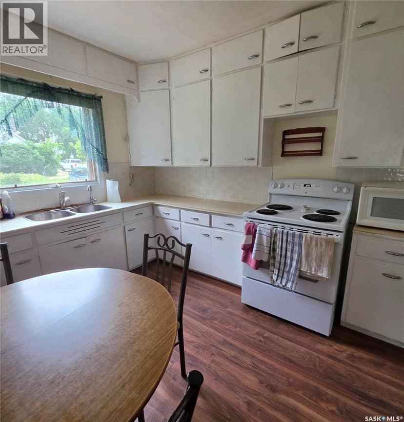 217 3rd STREET NE, Preeceville, photo 6