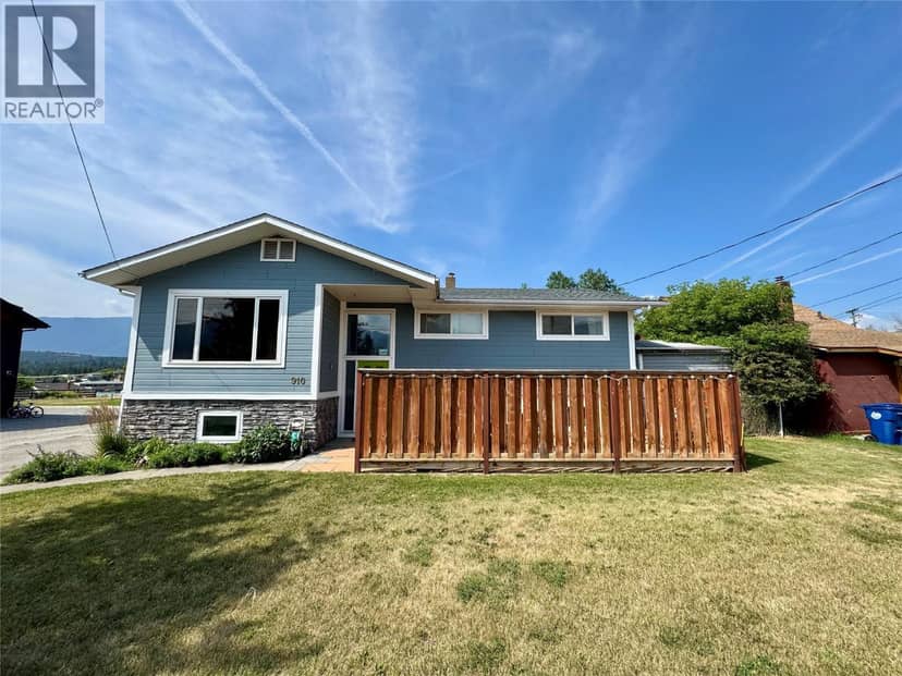910 5th Ave Avenue, Invermere