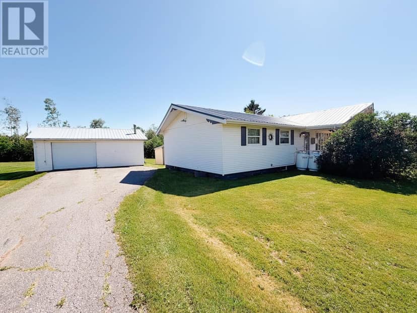 2011 ROBERTSON Road, Brudenell, photo 4