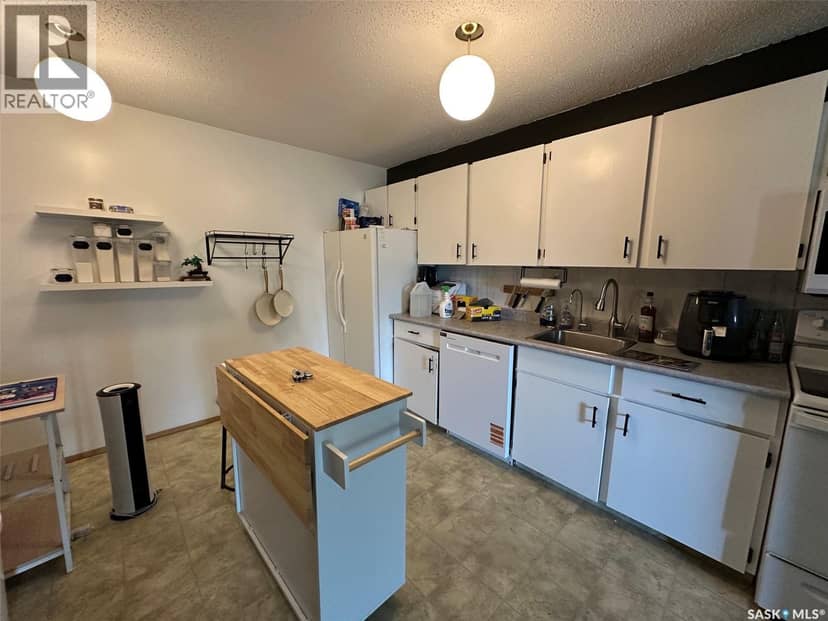 204 306 Perkins STREET, Estevan, photo 3