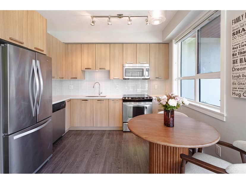 406 15388 105 AVENUE, Surrey, photo 3