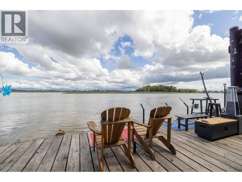 11 3871 W RIVER ROAD, Delta