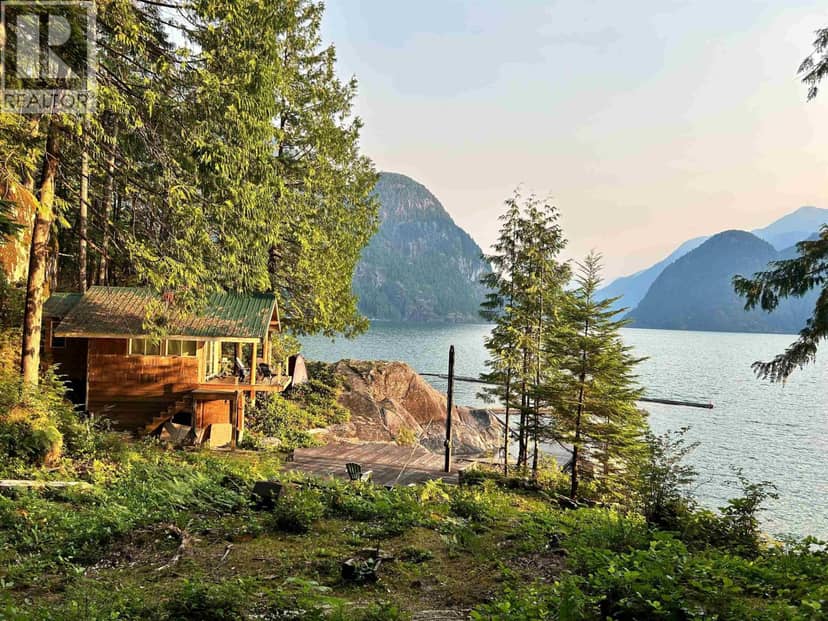 4 SOUTH OF DEBECK CREEK, Pitt Meadows, photo 2