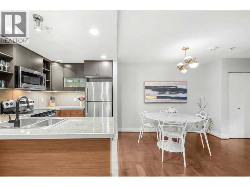 78 728 W 14TH STREET, North Vancouver, photo 6