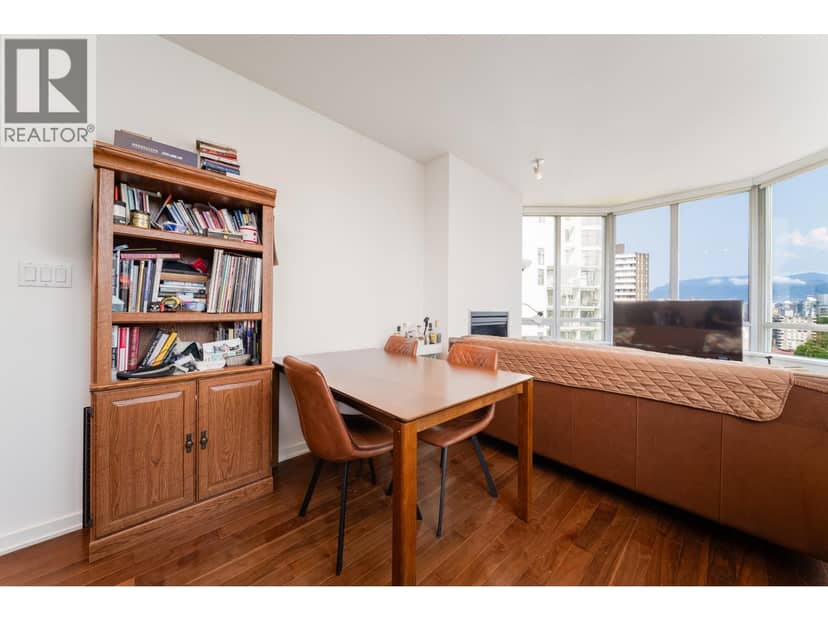 2003 1005 BEACH AVENUE, Vancouver, photo 6