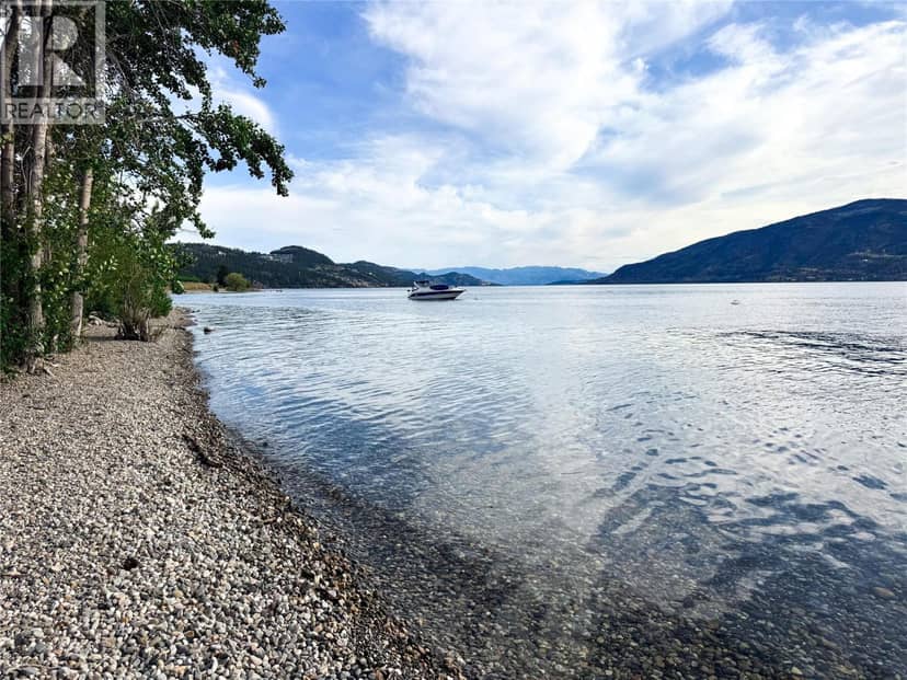 9775/9819 Okanagan Centre Road W, Lake Country, photo 7