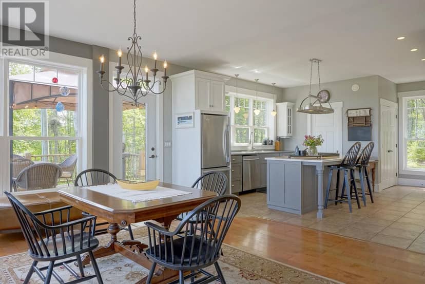 215 Buffalo Road, Rustico, photo 8