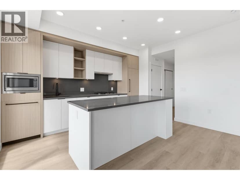 501 2268 E BROADWAY, Vancouver, photo 3