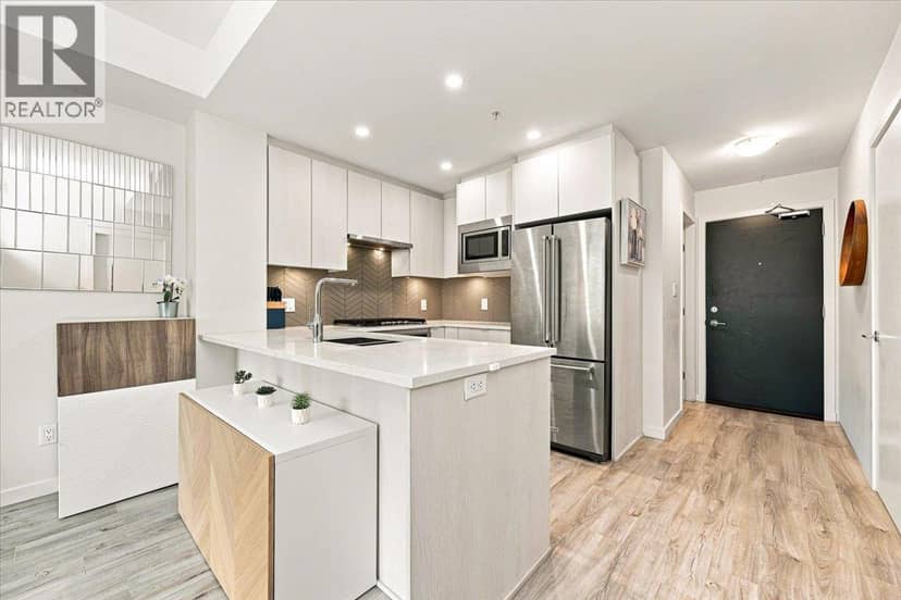 205 717 Breslay Street, Coquitlam, photo 3