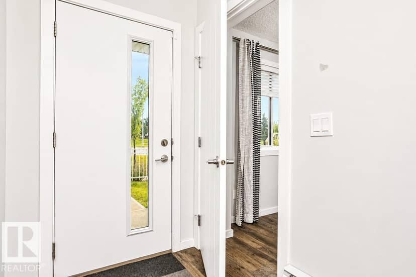 #6 215 Saddleback Rd NW, Edmonton, photo 5