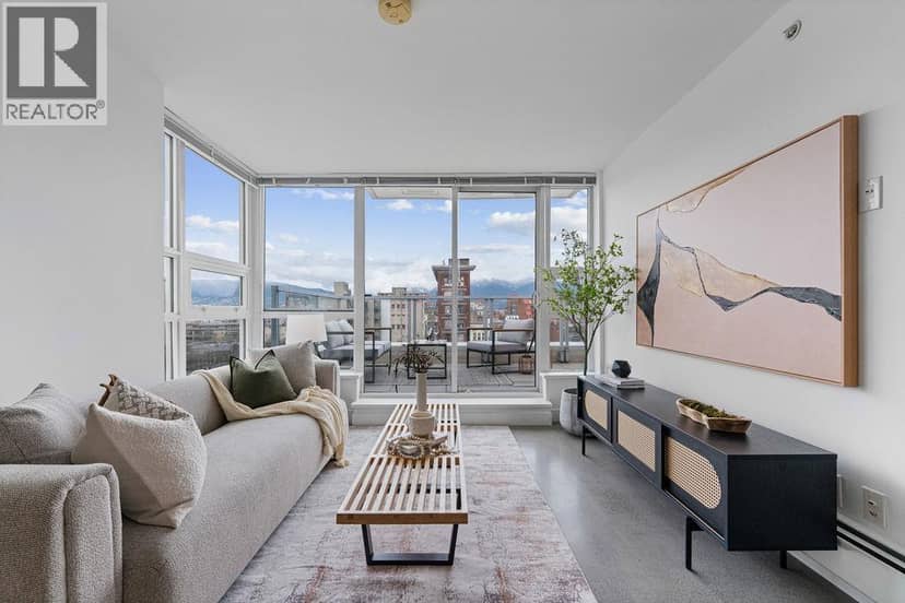 807 231 E PENDER STREET, Vancouver