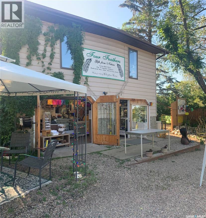 202-206 Elizabeth AVENUE, Manitou Beach, photo 2