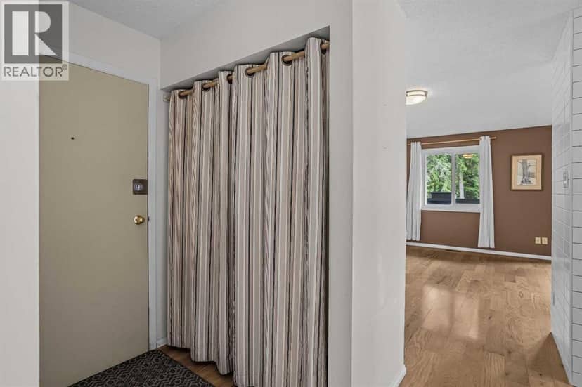 102, 417 Beaver Street, Banff, photo 3