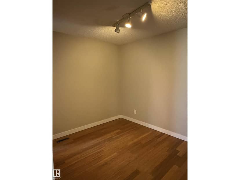 10344A 121 ST NW, Edmonton, photo 7