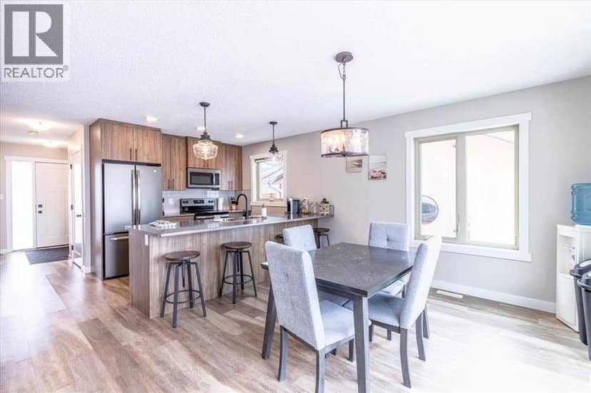 33 Lakeshore Drive, Grandview, photo 4