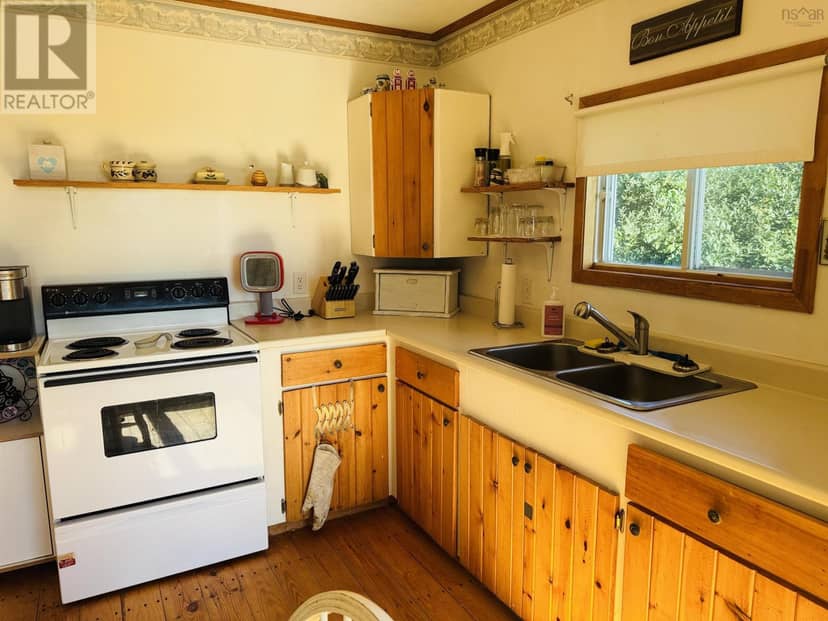 377 Old Farm Road, Two Islands, photo 6