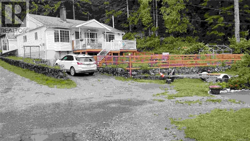 922 Resolution Rd, Tahsis