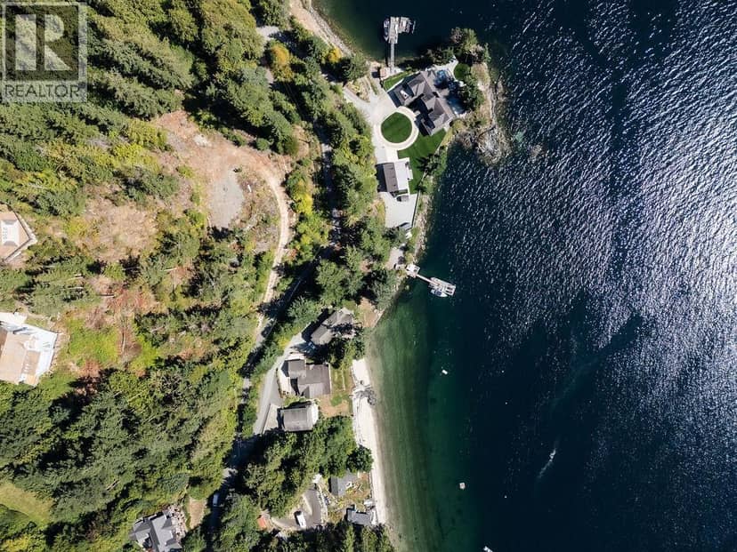 1573 SMITH ROAD, Gibsons, photo 4
