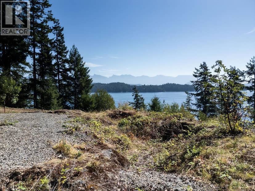 1573 SMITH ROAD, Gibsons, photo 5