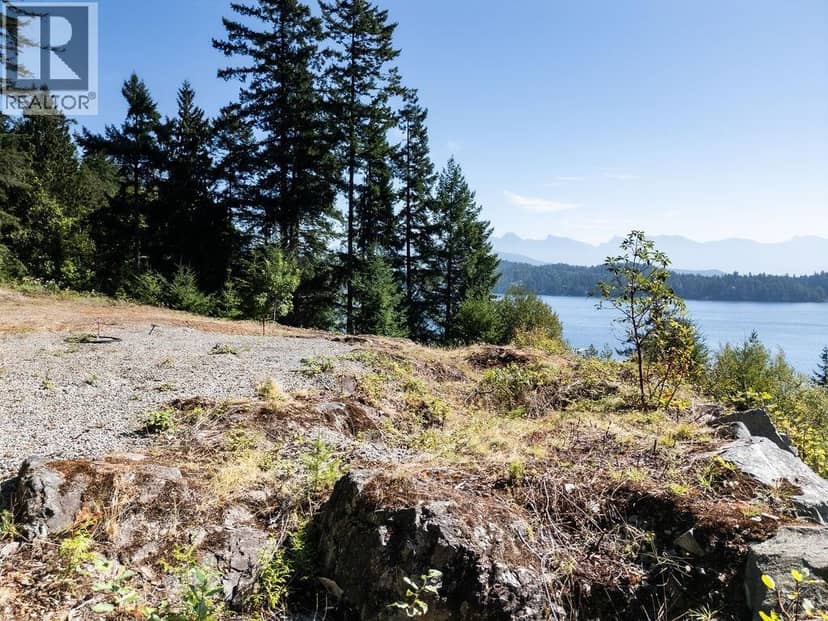 1573 SMITH ROAD, Gibsons, photo 7