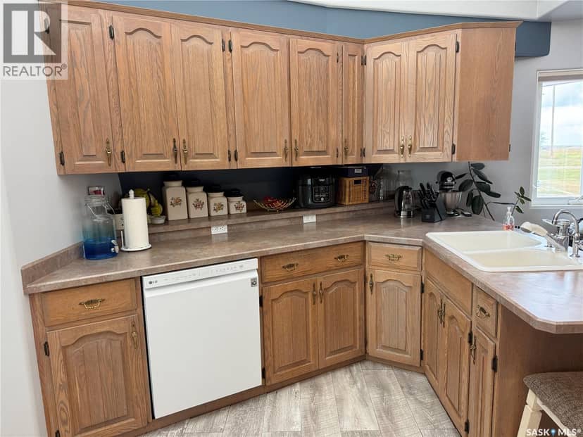 118 1st AVENUE W, Lake Diefenbaker, photo 8