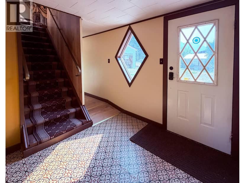 5740 95 Highway, Edgewater, photo 3