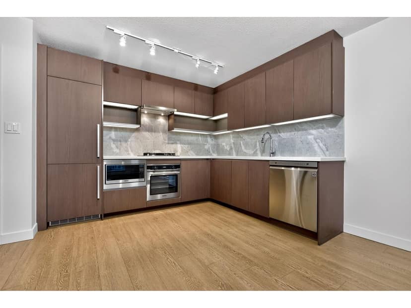 3008 13696 100 AVENUE, Surrey, photo 6