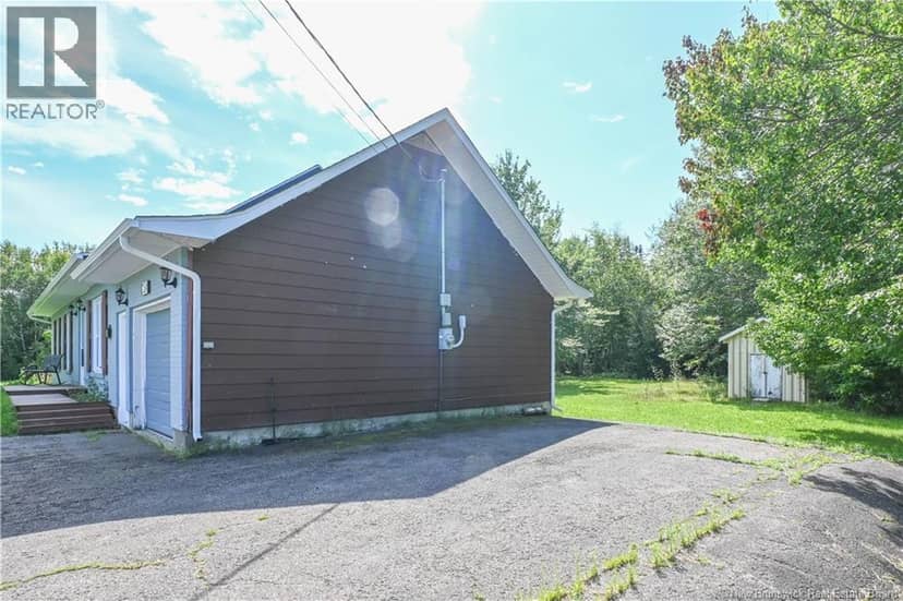 564 Saint-Joseph Boulevard, Saint-Léolin, photo 3