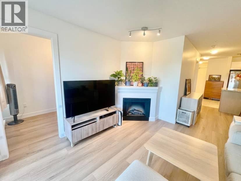301 8600 Park Road, Richmond, photo 4