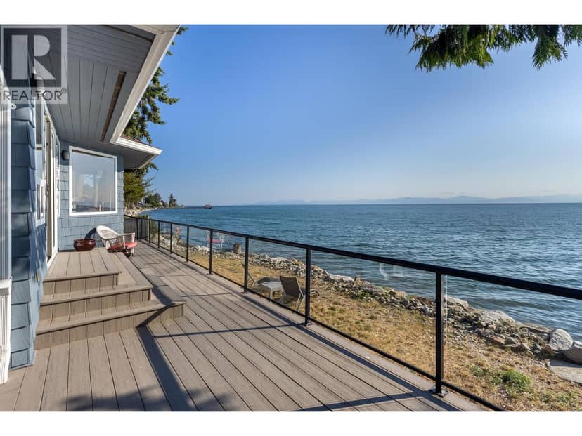 4857 SUNSHINE COAST HIGHWAY, Sechelt