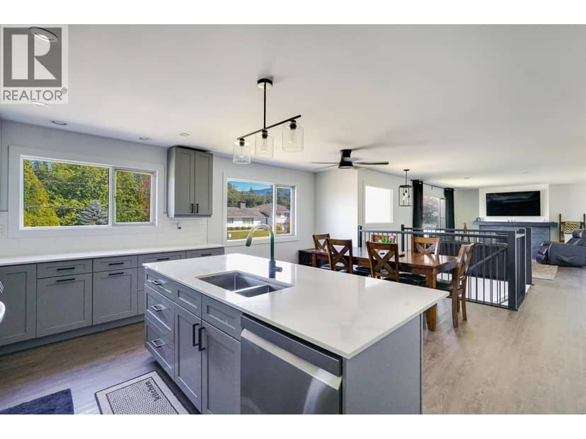 1694 KINGFISHER AVENUE, Kitimat, photo 7