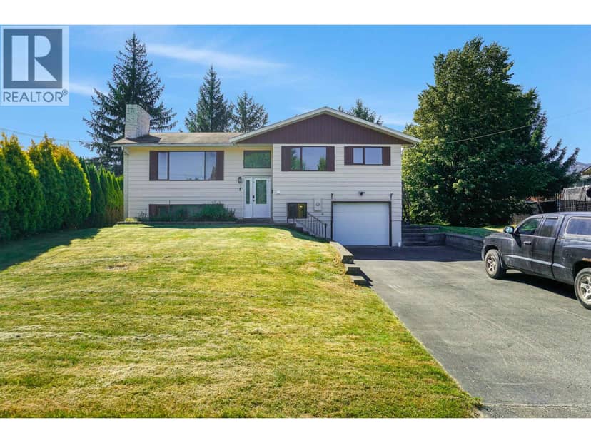 1694 KINGFISHER AVENUE, Kitimat