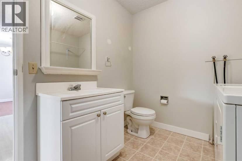 6, 4527 73 Street NW, Calgary, photo 7