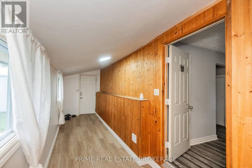 221 Third Street, West Elgin, photo 7