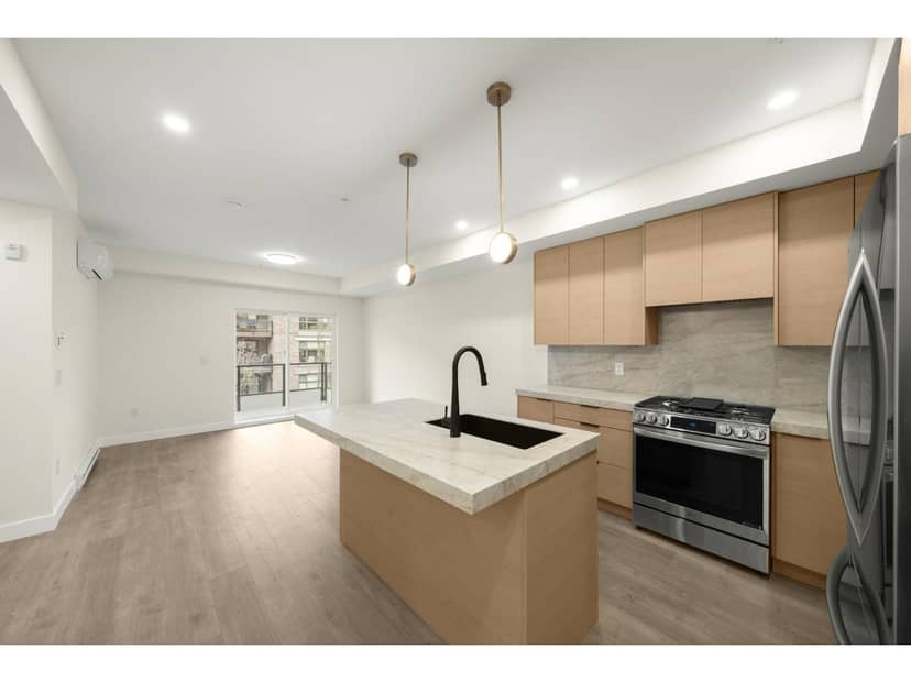 211 15353 17 AVENUE, Surrey, photo 3