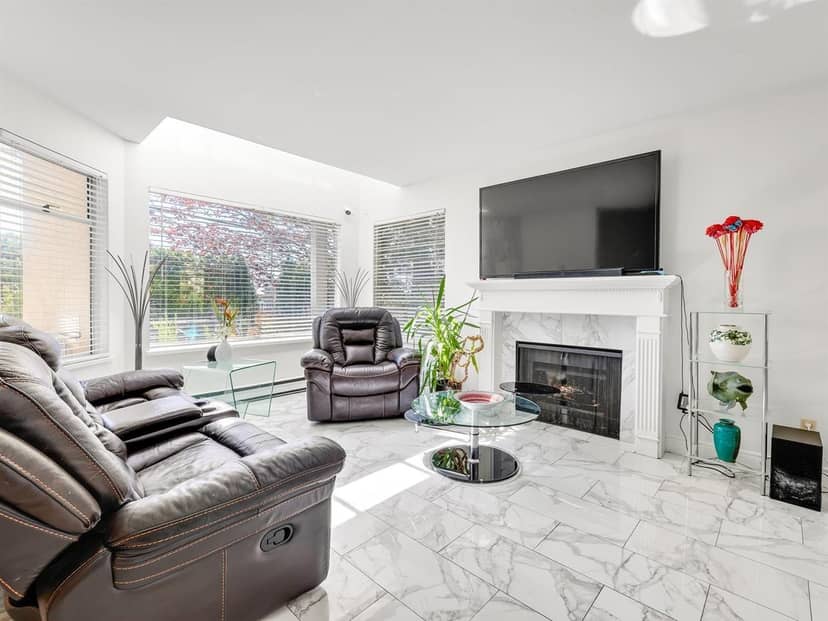 101 1225 MERKLIN STREET, White Rock