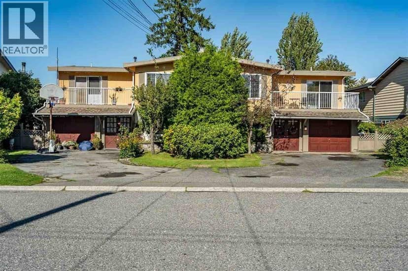 5529 5531 MAPLE CRESCENT, Delta