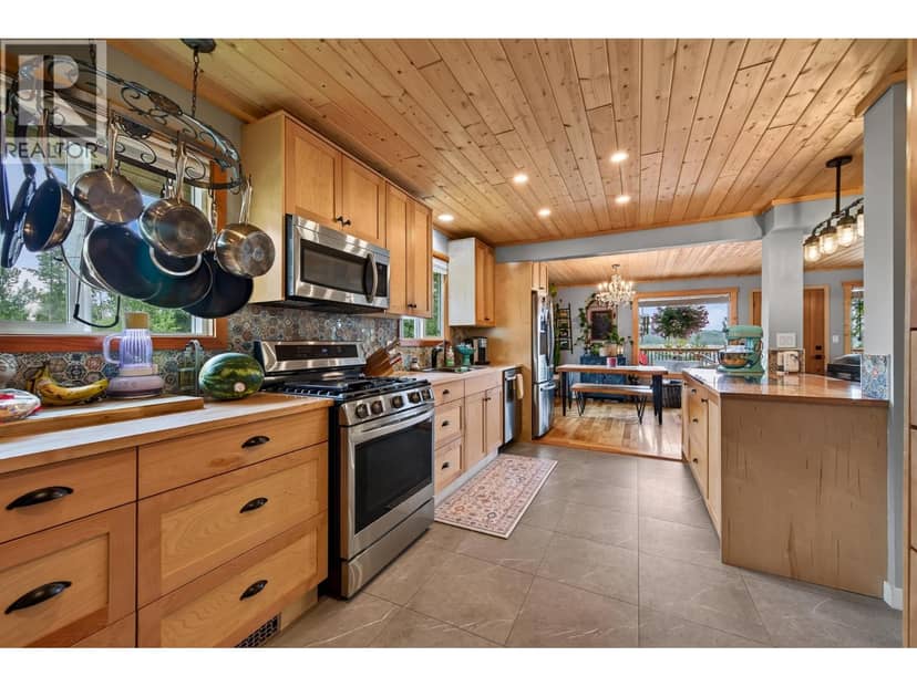 6294 MULLIGAN DRIVE, Horse Lake, photo 5