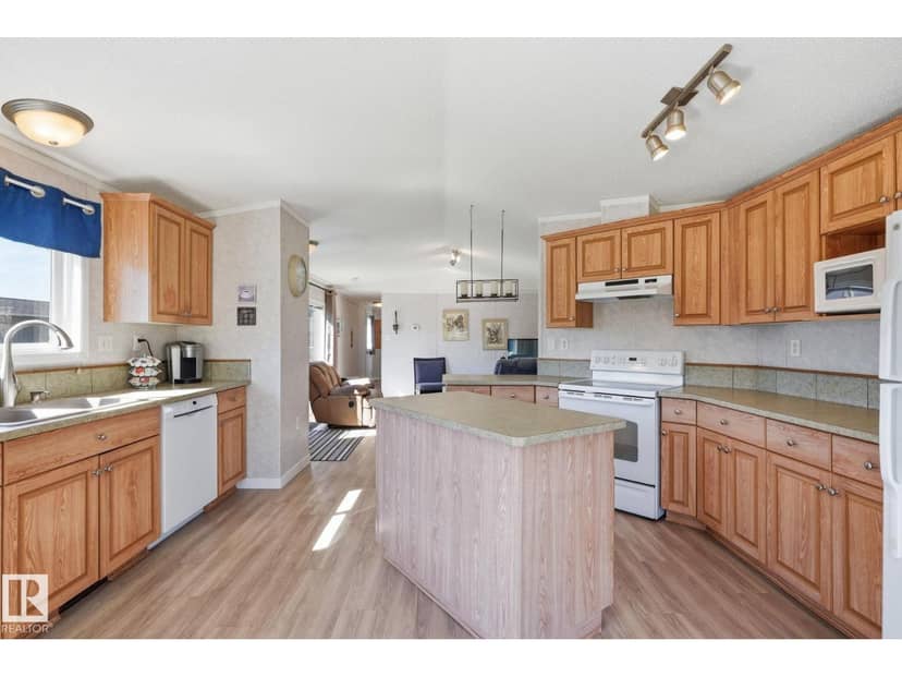 234 Oak Wood DR NW, Edmonton, photo 3