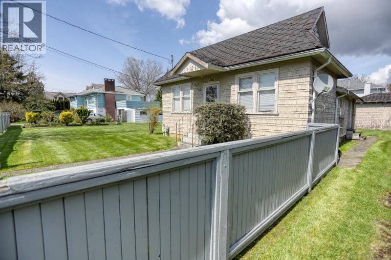5211 MAPLE ROAD, Richmond, photo 2